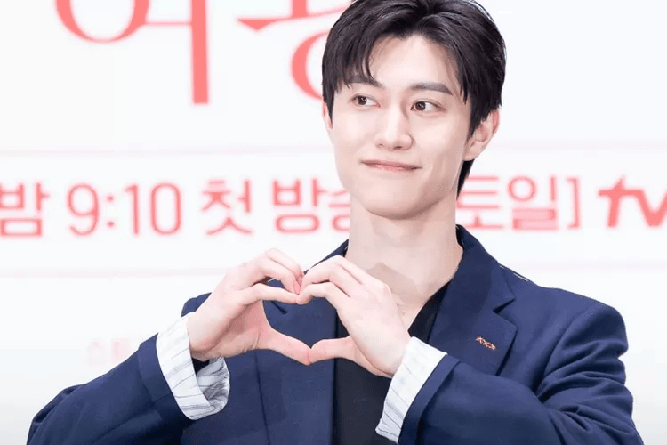 Tampil Nyeleneh di ‘Queen of Tears’, Ini Dia 3 Drakor yang Pernah Diperankan Kwak Dong Yeon!