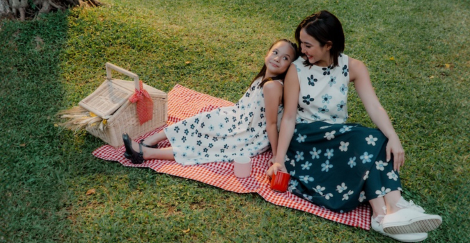 Inspirasi Mix and Match Pakaian Bermotif dan Playful dengan Koleksi UNIQLO x marimekko Summer 2024!