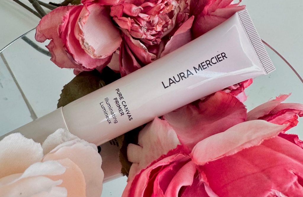 Review Laura Mercier Pure Canvas Illuminating Primer yang Bikin Makeup Glowing&nbsp;Seharian!