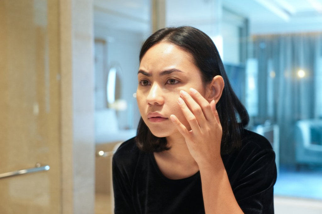 Efektif Atasi Kulit Kusam, Serum Vitamin C yang Satu Ini Wajib&nbsp;Dicoba!